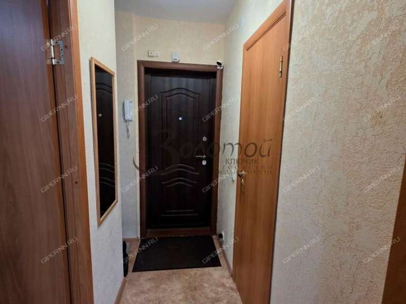 однокомнатная квартира на улице Движенцев дом 34