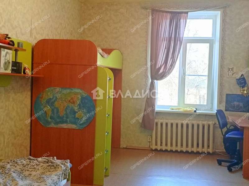 трёхкомнатная квартира на улице Гвардейцев дом 8