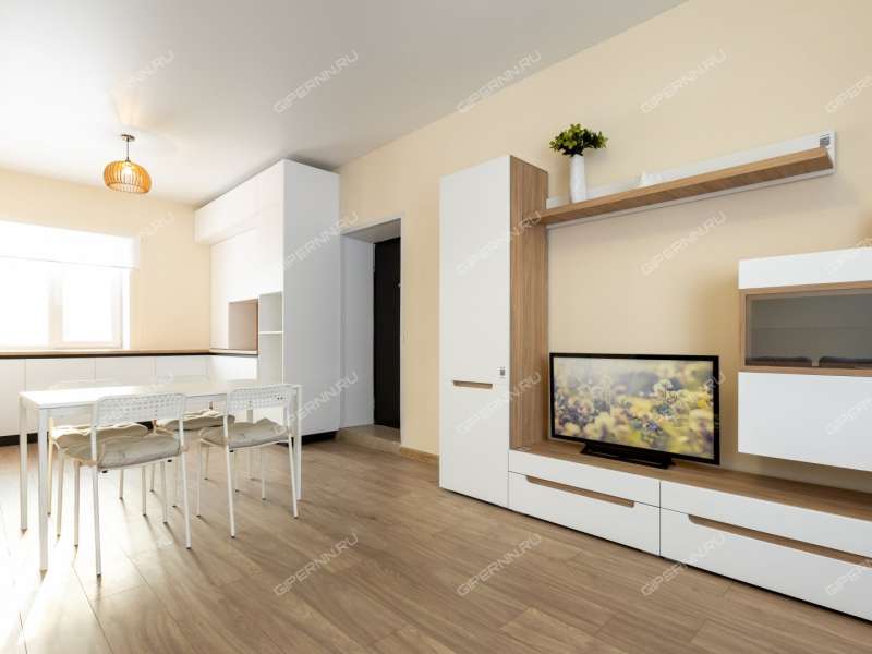 дом на Ореховая деревня Крутая