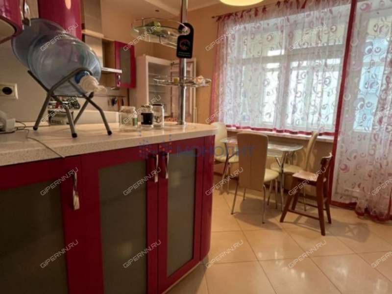 трёхкомнатная квартира на улице Академика Блохиной дом 7