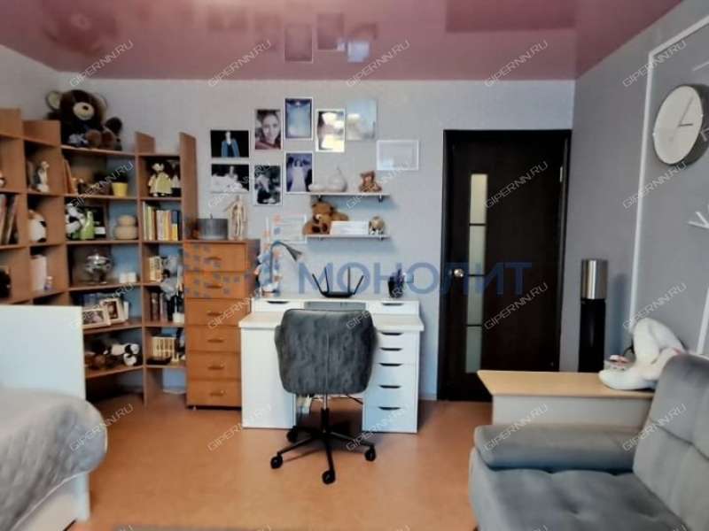 трёхкомнатная квартира на Вятской улице дом 9