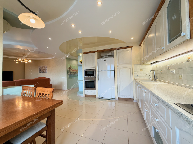 трёхкомнатная квартира на Деловой улице дом 22 к2