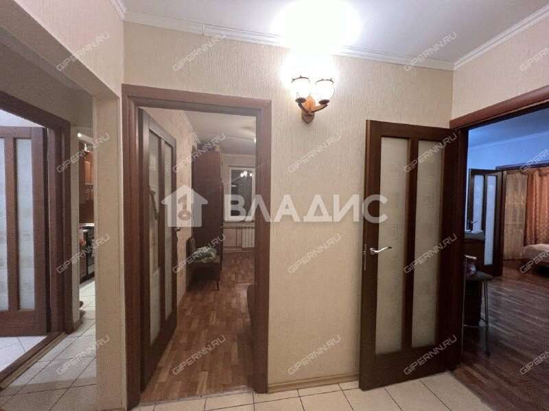 трёхкомнатная квартира на улице Мельникова дом 30