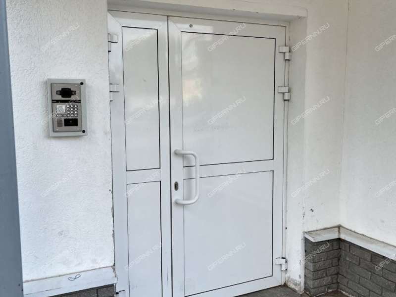 четырёхкомнатная квартира на улице Васильева дом 31а