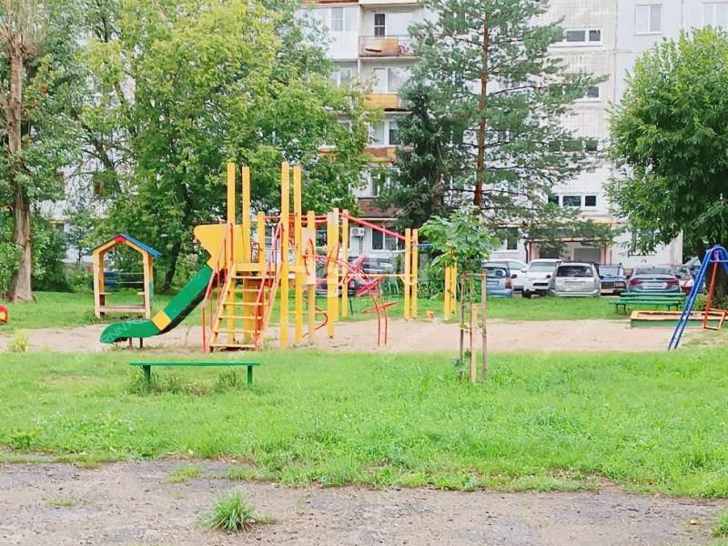 трёхкомнатная квартира на улице Островского дом 10