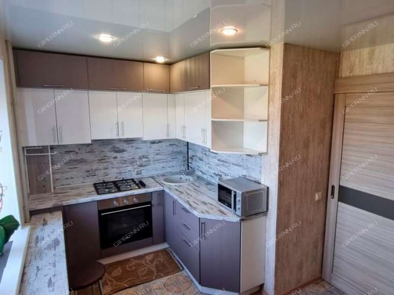 четырёхкомнатная квартира на проспекте Ильича дом 56 к2