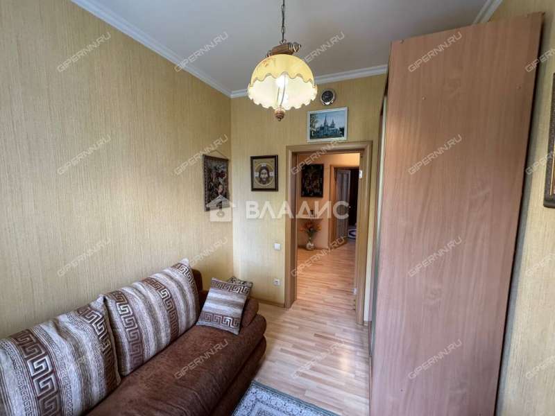 трёхкомнатная квартира на Комсомольской улице дом 3