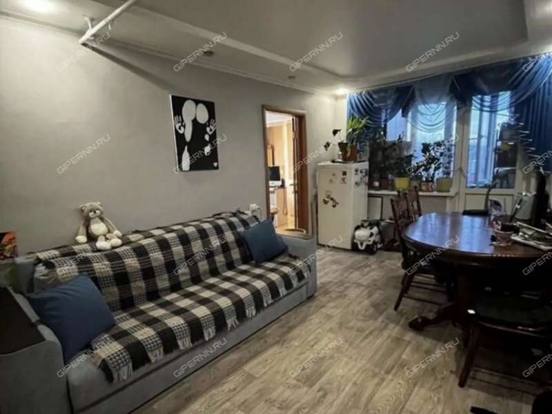 трёхкомнатная квартира на Подворной улице дом 1