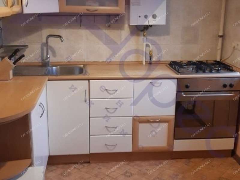 трёхкомнатная квартира на Ошарской улице дом 53