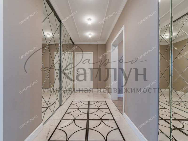 четырёхкомнатная квартира на улице Маршала Баграмяна дом 1