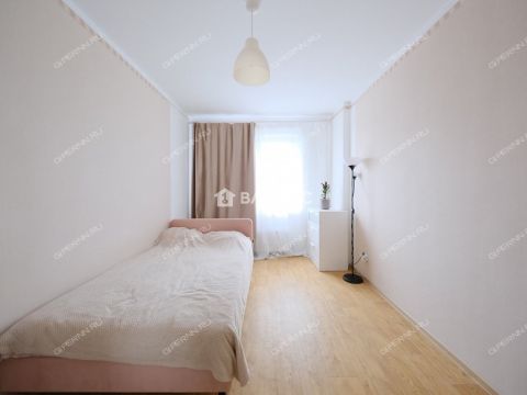 4-komnatnaya-sh-yuzhnoe-d-38a фото