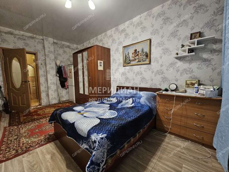 трёхкомнатная квартира на Октябрьской улице дом 11 город Бор