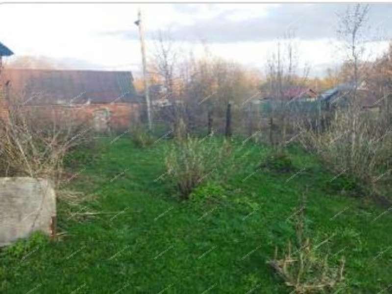 дом на Подгорной улице село Толба