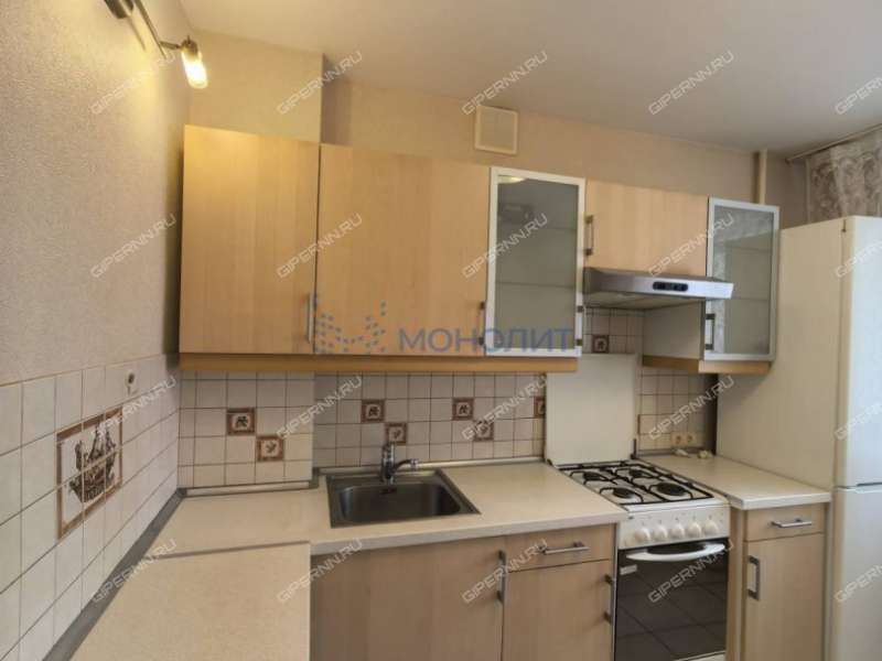 трёхкомнатная квартира на Республиканской улице дом 25