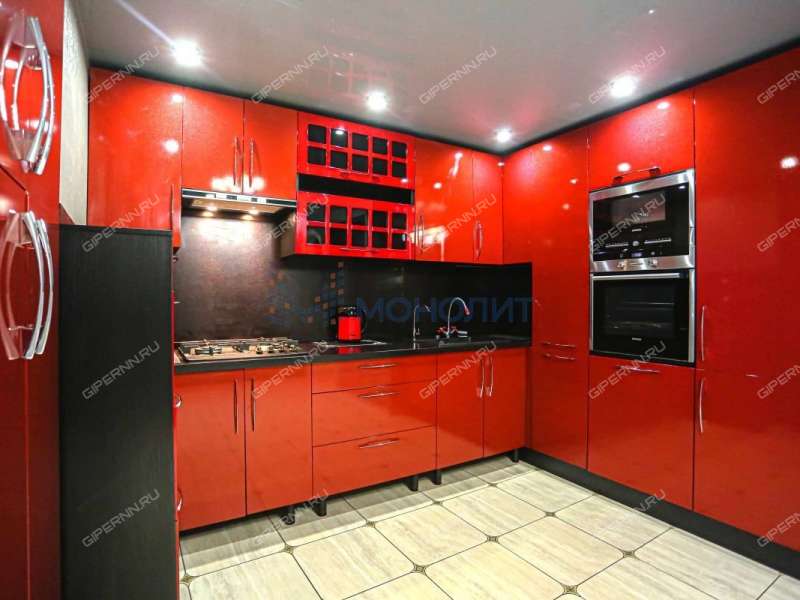 четырёхкомнатная квартира на площади Ленина дом 2А город Кстово