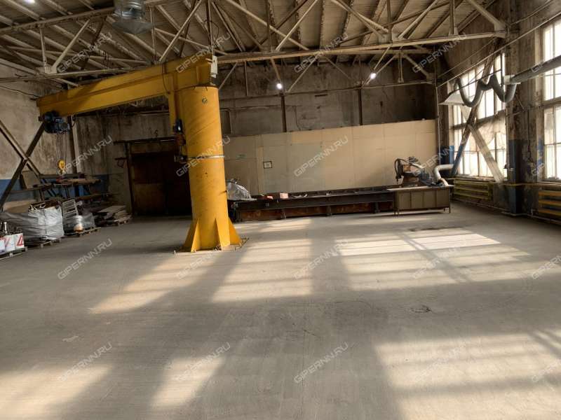 здание под офис, торговую площадь на улице Баррикад