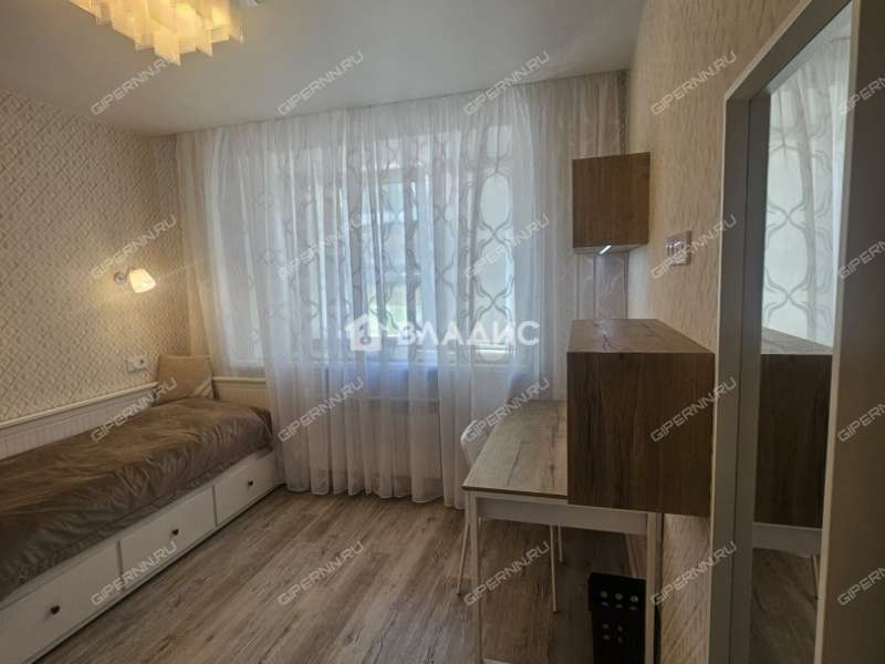 трёхкомнатная квартира на проспекте Гагарина дом 36 к4