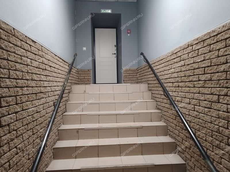 помещение под торговую площадь на Минина ул., д.18