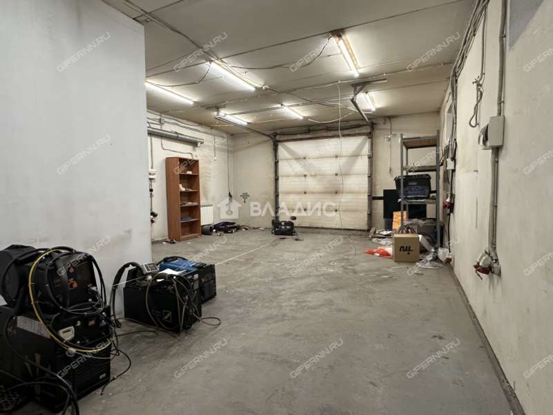 здание под офис, торговую площадь на улице Новые Пески