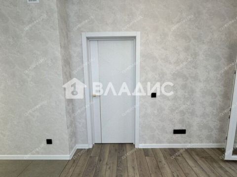 1-komnatnaya-pl-komsomolskaya-d-4 фото