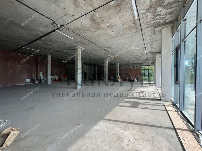 помещение под торговую площадь на улице Композитора Касьянова
