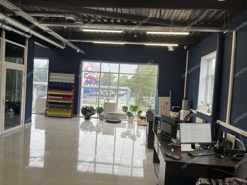 помещение под торговую площадь на Южном шоссе