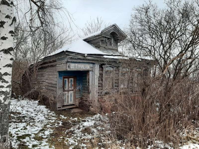 имущественный комплекс под офис на школьная село Красный Ватрас