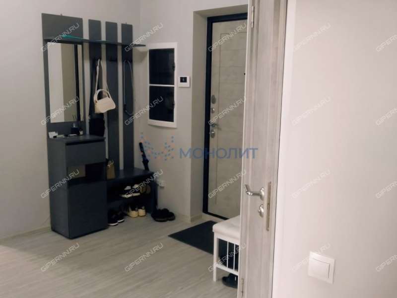 двухкомнатная квартира на улице Александра Хохлова дом 7