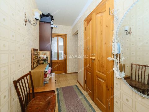 1-komnatnaya-ul-rodionova-d-5a фото