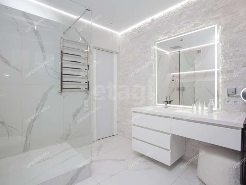 трёхкомнатная квартира на улице Минина дом 29