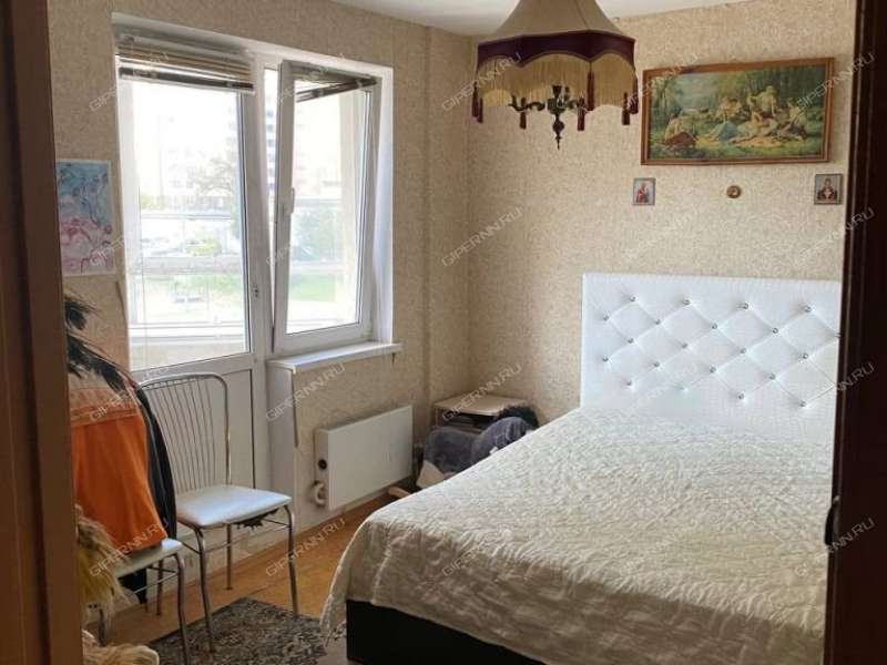 трёхкомнатная квартира на улице Академика Сахарова дом 117