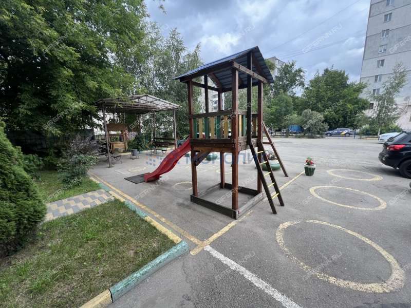 помещение под офис, недвижимость под образовательные учреждения на Борской улице