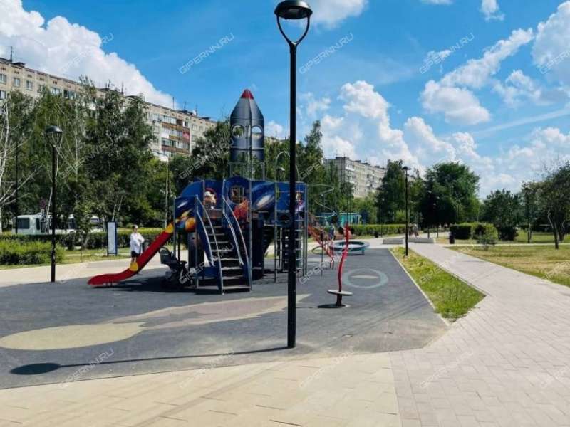 трёхкомнатная квартира на улице Героев Космоса дом 30