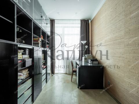 4-komnatnaya-ul-minina-d-19-6 фото