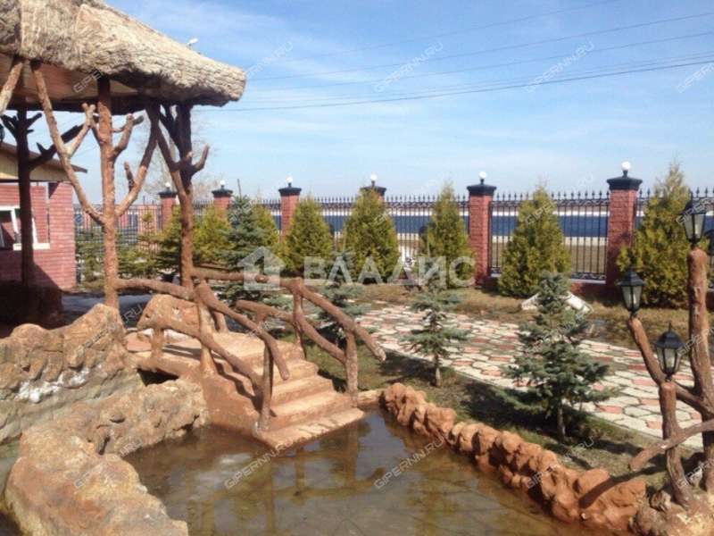 здание под офис, торговую площадь на улице Туполева город Балахна