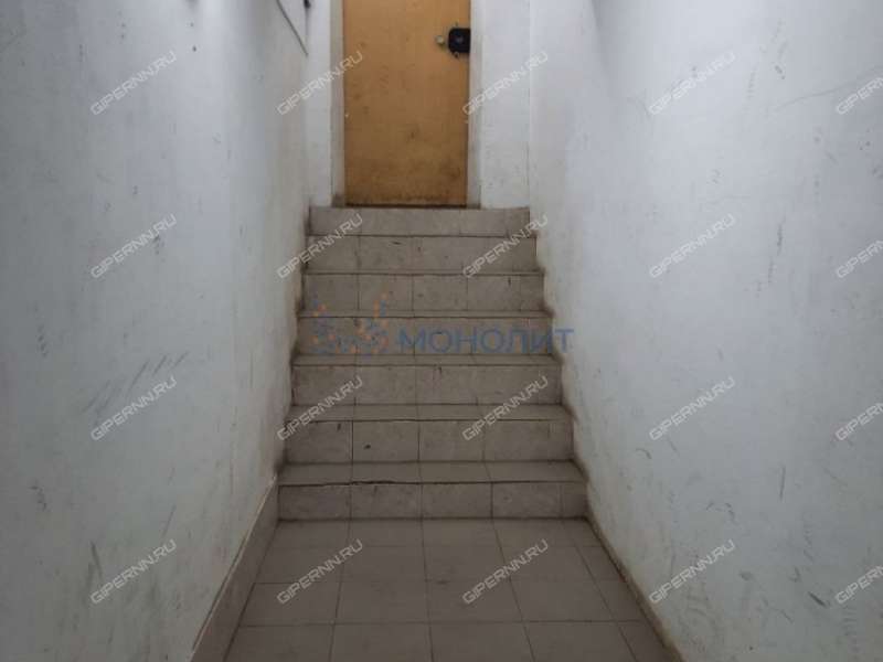 помещение под помещение свободного назначения на улице Маршала Голованова